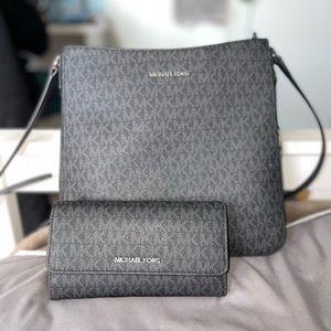 Michael Kors Medium Size CrossBody